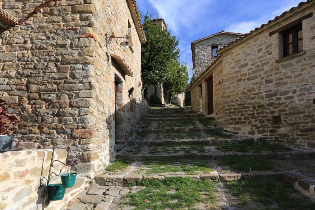 Borgo Di Carpiano Mengara Exterior photo